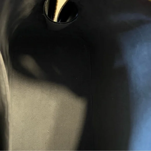 Louis Vuitton Vintage Epi Leather Alma PM Satchel - Picture 10 of 12